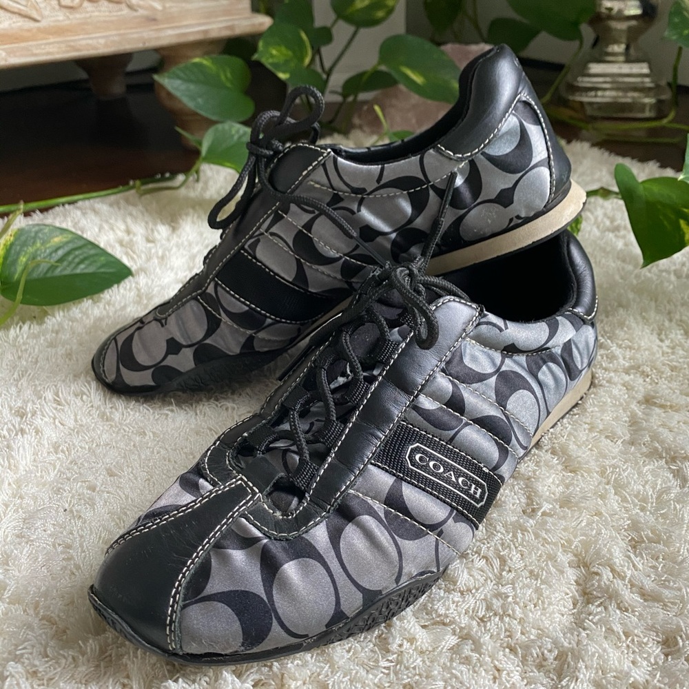 Coach Kirby 9.5 women’s sneaker.